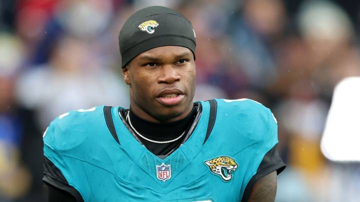 Travis Hunter needs to focus on offense with the Jacksonville Jaguars, says Phoebe Schecter