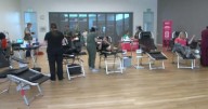 Ducks fans donate blood in Eugene to help UO win $1 million