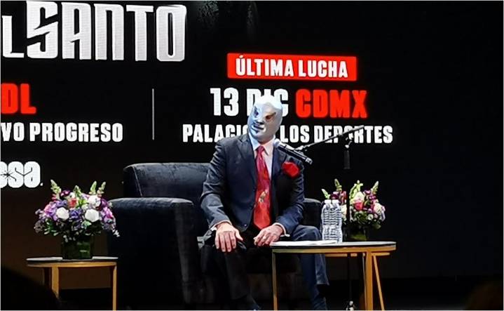 El Hijo del Santo se despide de la lucha libre con emotivo mensaje: Me voy con la máscara intacta