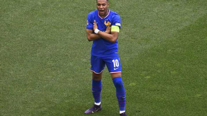Mbappé lidera la lista de Francia, con el regreso de Camavinga y sin Tchouaméni sancionado