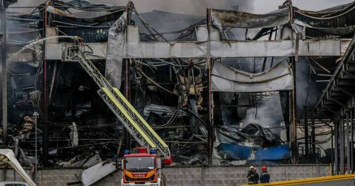 Russian strike kills four as Ukraine seeks air defences