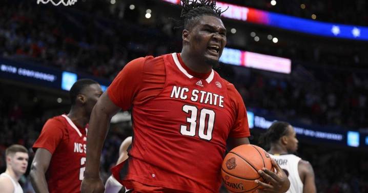 NC State legend DJ Burns to play for Greensboro Swarm, Hornet's G