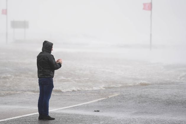 Storm Amy leaves 100,000 without power as cleanup under way in Ireland