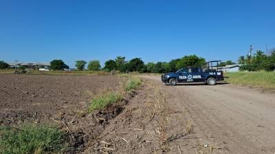 Matan a balazos a un hombre y tiran el c…