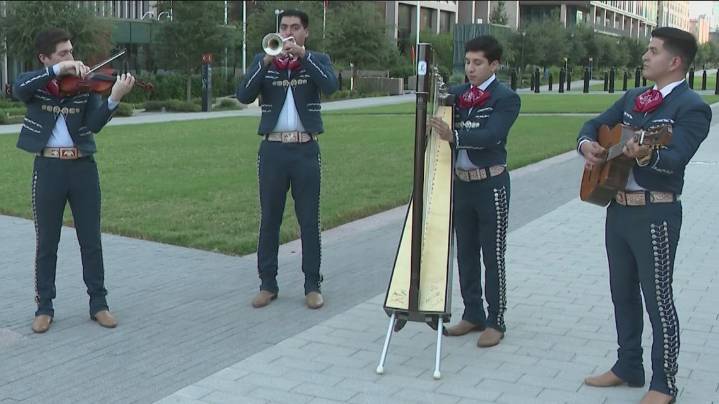 Former UT mariachi students keep the genre alive