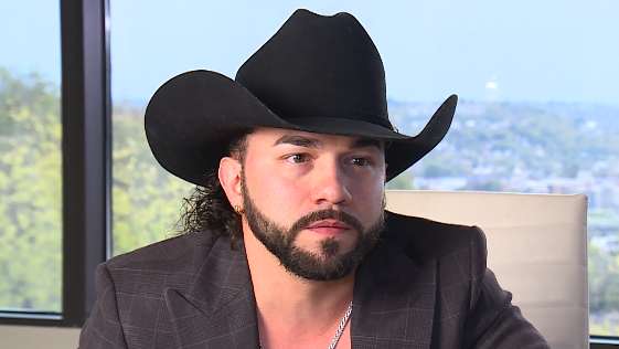 Cincinnati artist known as ‘Cuban Cowboy’ loses in battle round of ‘The Voice’