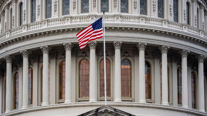 Lawmakers on Capitol Hill point fingers amid shutdown stalemate
