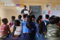 En México, uno de cada tres maestros trabaja en un municipio violento