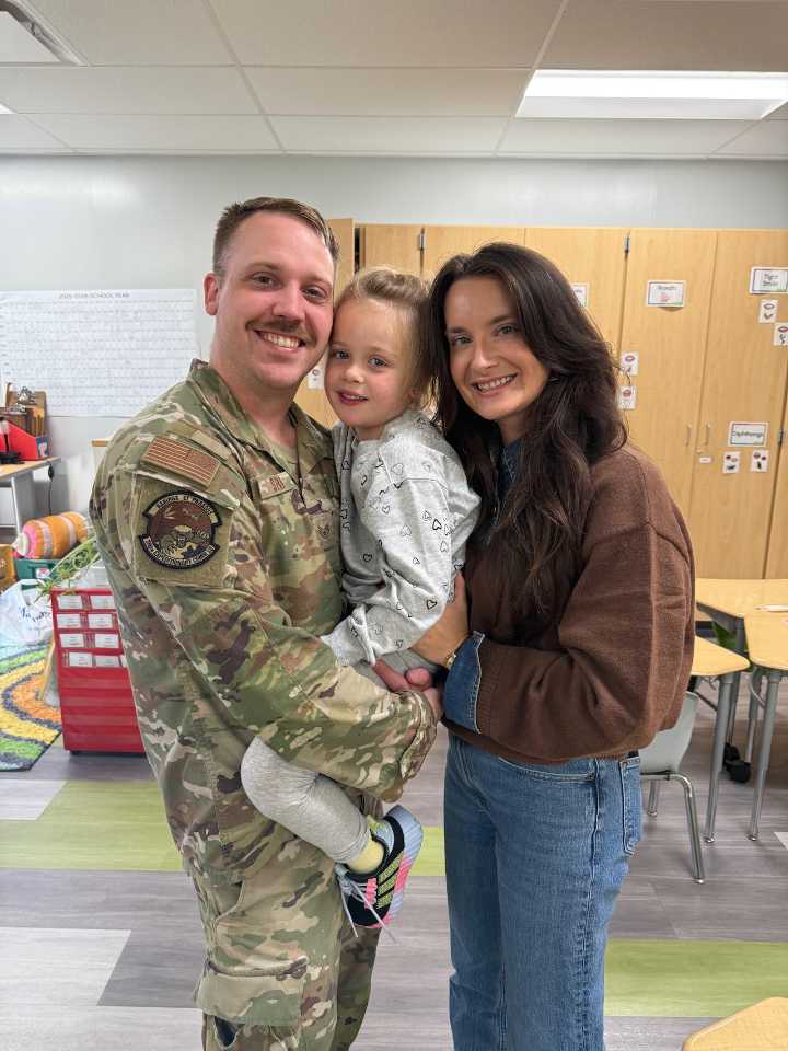 WATCH: Military dad surprises 5-year-old daughter at Amherst school after 6