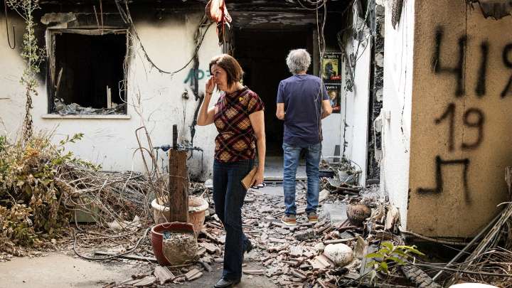 "Los terroristas se acercaron al auto y les preguntaron si tenían armas, al decir que no, les dispararon en el corazón": madre de víctima de Hamás