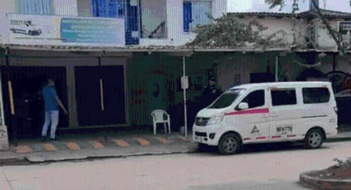 Hombres armados atacaron sede de asociación de conductores en Ciénaga Las autoridades analizan si el ataque estaría relacionado con posibles amenazas o extorsiones al gremio transportador.