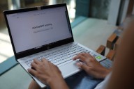 Gov. Newsom signs multiple bills to protect children from AI technology