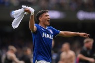 FOTO. Marcelino Núñez protagoniza particular festejo en su primer clásico con Ipswich tras dejar Norwich