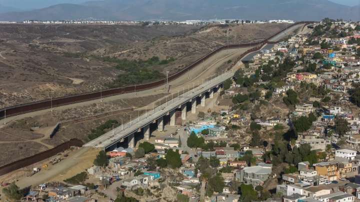 Así se ve el Viaducto Elevado entre la garita y el Aeropuerto Internacional de Tijuana