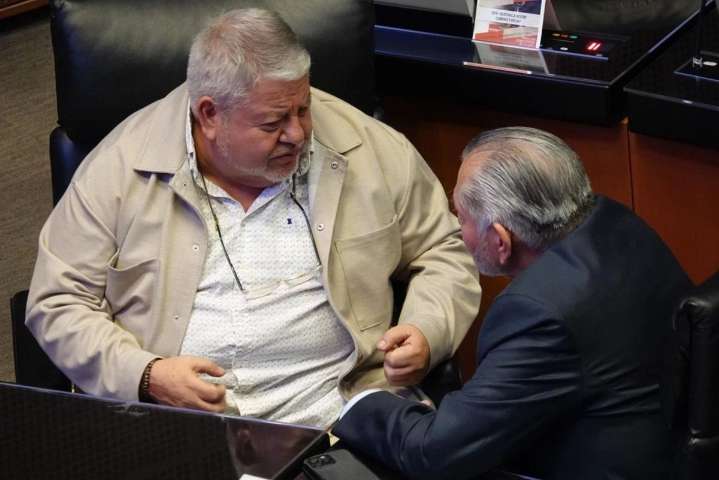 «No recibí línea de Palacio Nacional» sobre retroactividad en ley de amparo: senador Huerta