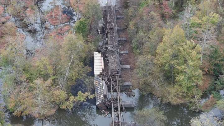 New Kent County train derailment disrupts traffic