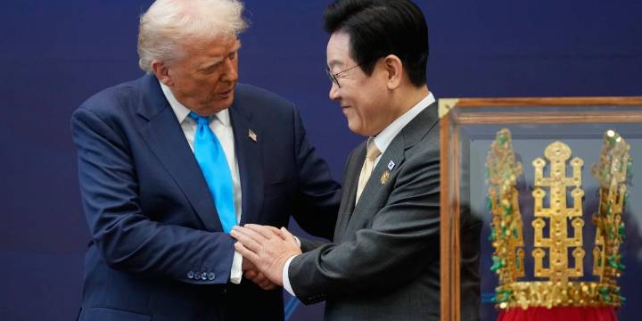 Gold-adorned brownies, gold medal crowns: Seoul turns up the pomp to impress Trump, and it seems to be working