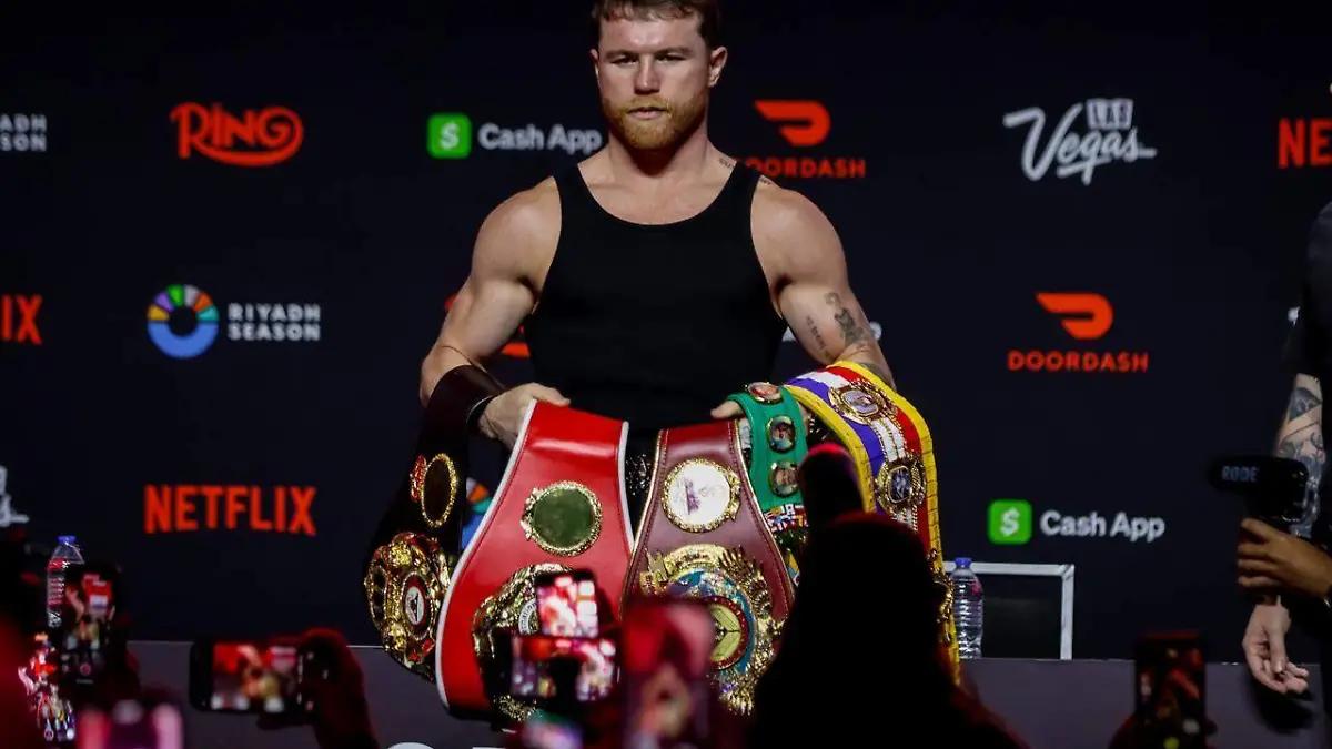 Los mexicanos están con “Canelo”; este sábado se enfrenta a Crawford