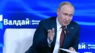 Sorprendente confesión de Putin: "Pasé una noche en casa de... y tomamos café en pijama por la mañana"