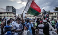 Protestas en Madagascar dejan 26 heridos mientras militares se rebelan y rechazan disparar contra manifestantes