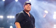 Country singer Luke Combs to kick off world tour in Las Vegas