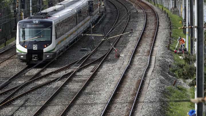 ¡Ojo! Por socavación en vía del Metro, estas estaciones están fuera de servicio