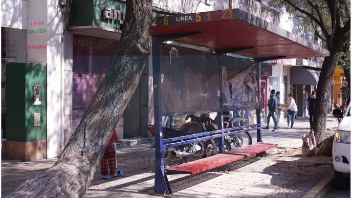 Paraná: choferes interrumpen el servicio de transporte urbano de pasajeros