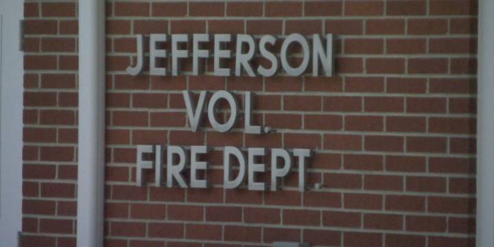 Jefferson holds meeting to discuss state of fire department after 11 firefighters resign