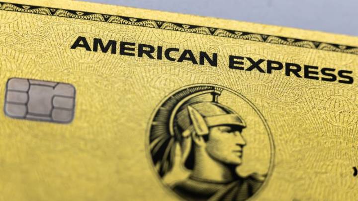 Credit card rewards benefit the rich the most. Here’s who actually pays for them