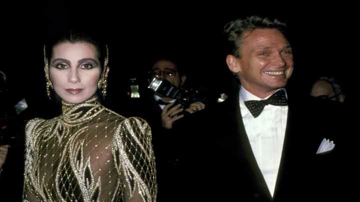 Diseñador de moda Bob Mackie demanda a JCPenney; menciona a Taylor Swift