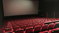 Por qué las butacas de los cines son de color rojo