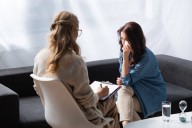 Un estudio revela por qué las mujeres son más propensas a sufrir depresión