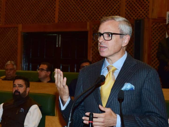CM Omar suggests concise obituary format