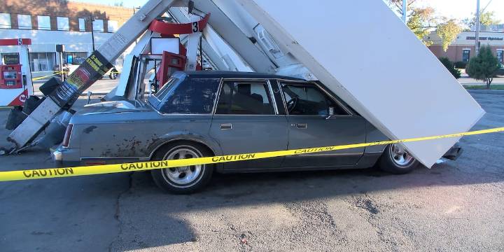 Cleveland gas station’s canopy collapses, badly damaging car