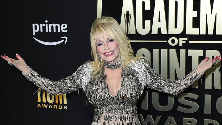 Dolly Parton dispels health fears: 'I ain't dead yet!'