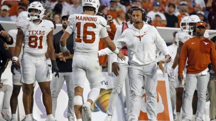 Sunday Stats: Three key numbers from Texas' Week 9 win