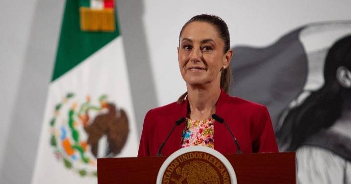 Sostiene Sheinbaum llamada con Trump y logra aplazar aranceles automotrices