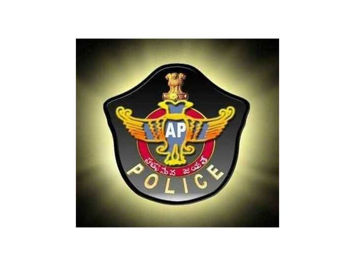 AP: Kurnool Police identify biker involved in bus accident