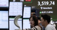 Asian shares track Wall St's rise as tech shares advance and investors shrug off the US shutdown