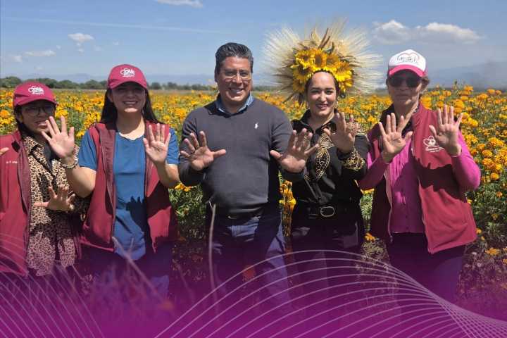 Roberto Bautista encabezó la Ceremonia Náhuatl del Corte de Flor de Cempasúchil en San Francisco