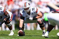 How an injury to the starting center hurt Auburn’s offense against Missouri