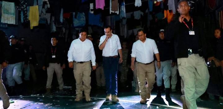 Gobierno realiza operativo inopinado en el penal de Aucallama tras fuga de un interno