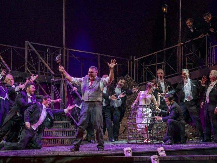 Vancouver Opera's latest Rigoletto goes right for our emotional jugular
