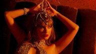 De Charli XCX a Travis Kelce: a quién dedica cada canción Taylor Swift en su nuevo álbum, 'The Life of a Showgirl'