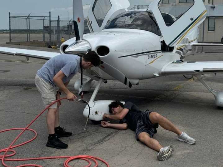 Across America at 10,000 Feet: Storms, Mascots and the Flight to Rockland