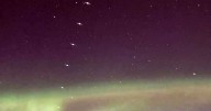 Jaw-dropping moment Elon Musk's Starships pass near the moon