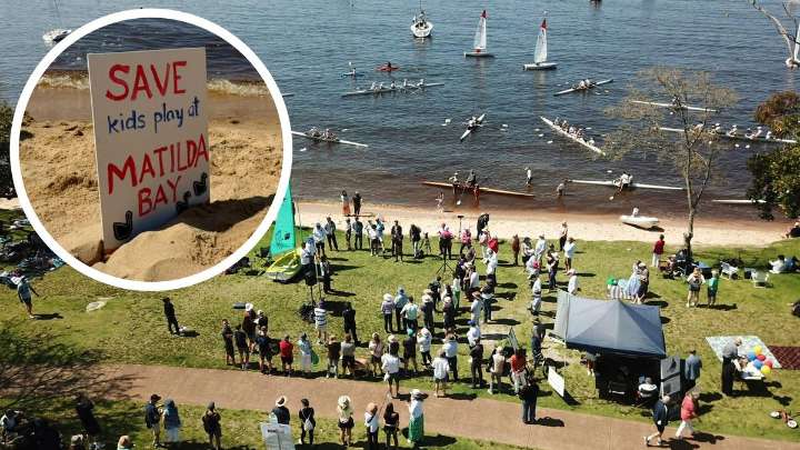 Nedlands MLA Jonathan Huston denies NIMBYism as hundreds gather at Matilda Bay in fight against ferry terminal