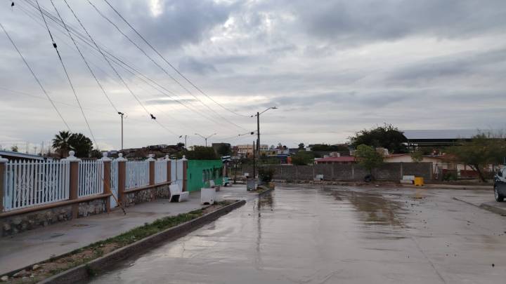 No guarde el paraguas: continuará la lluvia esta noche en Ciudad Juárez
