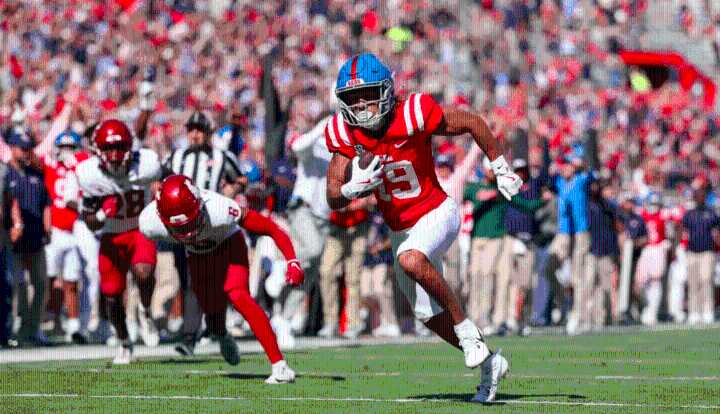 No. 4 Ole Miss overcomes stagnant showing in 24-21 win over Washington State