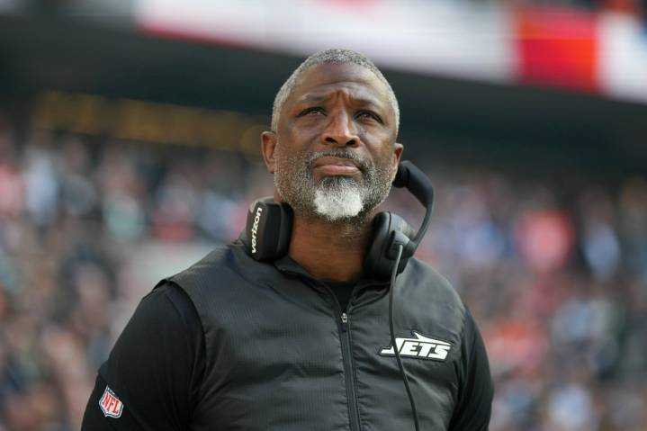 Broncos HC Sean Payton baffled by Aaron Glenn’s end-of-half clock management for Jets: ‘That’s unusual’ – Hartford Courant